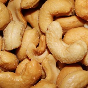 Cashewnötter hela rostade med salt 1 hg